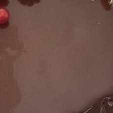 1/2 l lait, 1 pincée sel, 2 oeufs entiers, 2 jaunes d 'œufs, gousse vanille, 2 cuillère à soupe cognac, 100 g farine, 250 g sucre, 50 g beurre. Facebook