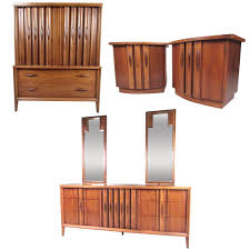 2 bedroom apartments in thomasville are an excellent choice for roommates, a small family, or anyone who needs more space. Thomasville Bedroom Furniture 11 For Sale At 1stdibs