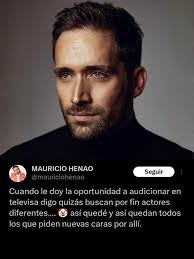 🔴 Conoce a los personajes de #Cabo. ➡ Max Rivas, es interpretado por  Christian de la Campa: es un prestigioso asesor empresarial, con un gran  carácter y personalidad. Se sabe guapo e