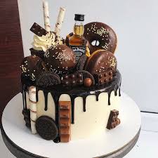 Birthday Cake For Boyfriend Images Pin By Jenny Linares On Vg Alcohol Cake Birthday Cake For Him Chocolate Cake Decoration