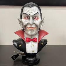 Dracula Vampire Bust Light Up