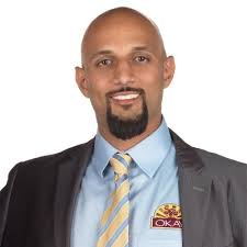 myfamilyfirst #familyandbusiness #okaypurenaturals #familyownedandoperated  #happyholidays #okayformen #okaybaby #okay #madeinmiami #naturalbeauty  #matchingclothes #familypicture