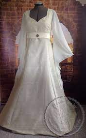 Viel spaß wünscht burgfräulein bö! Gewandungen Ab 2014 Historische Gewandungen Massanfertigungen