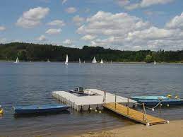 Rekreační středisko a kemp radava, jezero, stanování, autokemping, rodinná dovolená, jižní čechy. Rekreacni Stredisko Radava Kovarov Dokempu Cz