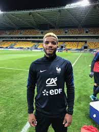 İtalyan asıllı fransız futbolcu 24 yaşındaki valentin rosier son dönemlerde spor camiasında gündem olan bir isim. Valentin Rosier Avec Son Equipement De Dfco Dijon Fco Facebook