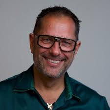 I am fortunate enough to work in an organization that is filled to the brim  with brilliant people! Especially when considering that, I am immensely  proud to have received the Innovator of the