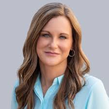 Stephanie Winquest (@sdwinquest)