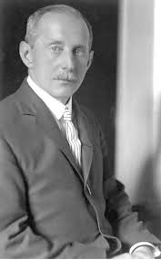 File:Theo Bauer Alexander Hold-Ferneck.png