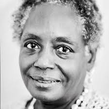 Gladys Weir's Instagram, Twitter & Facebook