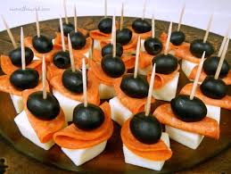 Olive Pepperoni Mozzarella Bites With Black Olives Pepperoni Mozzarella Cheese Appetizers Yummy Appetizers Food