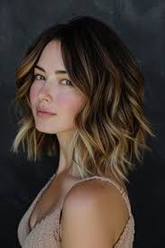 Leah Newcomb Peck (newcomblr)