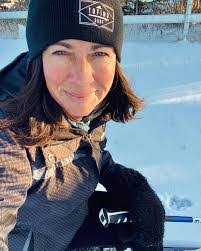 Carrie Marion's Instagram, Twitter & Facebook