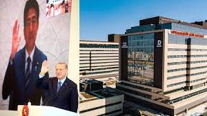 Başakşehir çam ve sakura şehir hastanesi, başkan erdoğan ve japonya başbakanı şinzo abe'nin video konferans. Sagligin Merkez Ussu Basaksehir Cam Ve Sakura Sehir Hastanesi Acildi Ronesans Holding