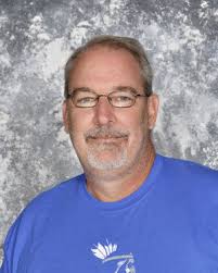 H.L. Bourgeois overcomes size gap