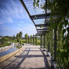 Are you mind to share with me more details about the history and the objectives of the creation of the site. Home Setia Alam