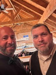 Hey … I need y'all's help! My friend, Lindsey Burch brother is in the  running to win with his photo … Could everyone do me a favor and go like  it, love