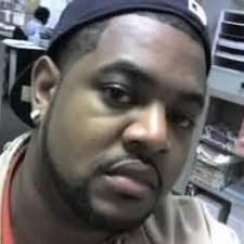 Reginald D. Bond (@Biggmannstl)