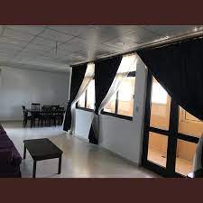 إسناده حسن, وقال الألباني في ((السلسلة الصحيحة)) (2972): Ø³ÙƒÙ† Ø¬Ø§Ù…Ø¹Ø© Ø§Ù„Ø¥Ù…Ø§Ù… Ø¹Ø¨Ø¯Ø§Ù„Ø±Ø­Ù…Ù† Ø¨Ù† ÙÙŠØµÙ„ Ùˆ Ø§Ù„Ø³ÙƒÙ† Ø§Ù„Ø®Ø§Ø±Ø¬ÙŠ