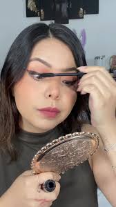 Alejandra Cabello (@caafu_)