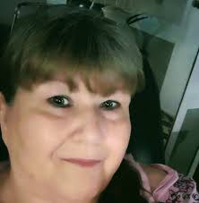 Loretta Lynn's son, Ernie, and his daughter, Tayla Lynn, perform a cute  duet to Loretta and Ernest Tubb's classic duet "Sweet Thang," which they  released in 1967. We think Loretta and Ernest