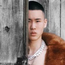 Why a juggler decided to let the ball drop