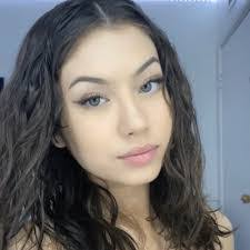 Alicia Parodi's Instagram, Twitter & Facebook