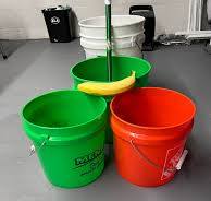Uses for 2.5 gallon buckets among Dull Men's Club members