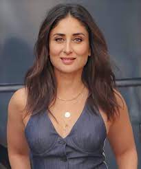 Dm For Shoutout Promotion On Instagram Kareenakapoor Kareenakapoorfanclub Kareenak Beautiful Indian Actress Bollywood Actress Hot Kareena Kapoor Photos