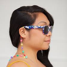 Elke dag worden duizenden nieuwe afbeeldingen van hoge kwaliteit toegevoegd. Women S Floral Print Sunglasses The Knot Shop