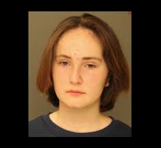 Teen had 'suicidal and homicidal thoughts' the night her older sister was  stabbed to death: records