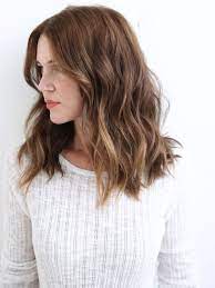 Golden Brown Hair Color Ideas For Medium Length Hairstyles 2017 2018 Hair Styles Haircuts For Wavy Hair Wavy Haircuts