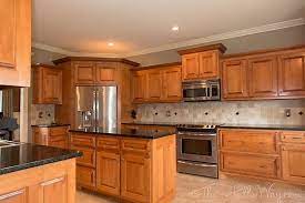 Composition uba tuba granite stone, title: Image Result For Honey Oak Cabinets Ubatuba Granite Trendy Kitchen Backsplash Maple Kitchen Cabinets Kitchen Design