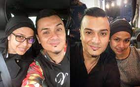 Ntah,aku tk tau pulak farid ismeth emir prnah jd suami flom.se ingt aku sewaktu aziz nong chik berpindah ke jln pangsun setelah menjual rmh ny di ttdi.azreen soraya msh kcil lg.dia di asuh olh isteri bru aziz.dngr crita dr bos aku aziz mnjual rmh ny di ttdi krn kecewa dgn flom yg telah berkahwin dgn najib.benda ni berlaku sekitar sekitar hujung. Fazley Isteri Berdoa Hati Rosmah Terbuka Terima Mereka Hiburan Mstar