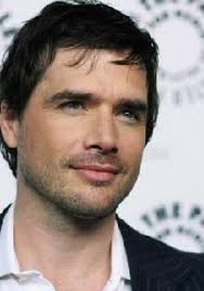 Matthew Settle Interprète
