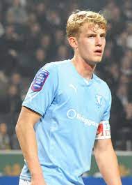 Filip helander (id 39460) ▲ 0,36. Filip Helander Born April 22 1993 Swedish Association Football Player World Biographical Encyclopedia