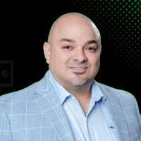 Fern Barnett's Instagram, Twitter & Facebook