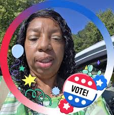 Hibachi Pineapple bowl 🍍 🔥 #Steak #shrimp #chicken #pineapplebowl  #hibachi #ChefKendric #privatechef #catering #travelingchef Ingredients:  For the Proteins: • 1/2 lb large shrimp, peeled and deveined • 1/2 lb  chicken breast, cut