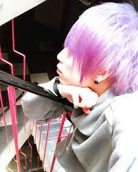 華神集也さんはinstagramを利用しています 光によって変色する僕の髪色ｗｗｗｗ ホスト 派手髪 歌舞伎町 マニックパニック アッシュ ピンク むらさき 青 グレー シルバー 髪色 ヘアアレンジ モデル v系 髪 色 ヘアカラー ピンク 派手髪