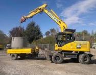 One man and his Komatsu rubber duck