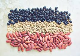 Plants such as corn, squash, strawberries, and cucumber benefit from companion planting with beans. Avoid Toxicity In Kidney Beans Killing Thyme