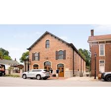 Weekend jaunt to Kentucky for some good Bourbon, relaxation, antics, and  adventures.