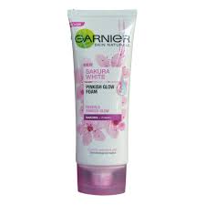 Esen & serum garnier sakura white. Garnier Skin Naturals Sakura White Pinkish Radiance Gentle Cleansing Foam 100 Ml Buy Online In Germany At Desertcart De Productid 7158245