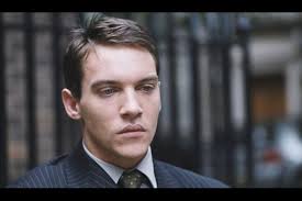Le film est adapté du roman d'albert cohen, et raconte l'histoire d'amour passionnée et tragique entre solal et ariane. Jonathan Rhys Meyers Et Natalia Vodianova Dans Belle Du Seigneur