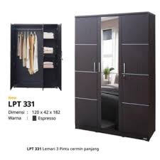 Lemari terbuat dari particleboard dan mdf finishing pvc vacum warna marble. Lemari Pakaian 3 Pintu Harga Juli 2021 Blibli