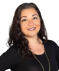 Vanessa Renderos's Instagram, Twitter & Facebook