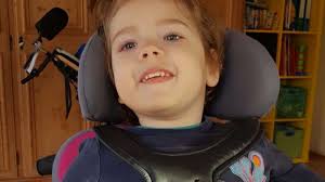 Pflegenotstand trifft schwerbehinderte Kinder hart: Zwei Familien brauchen  dringend fachliche Unterstützung