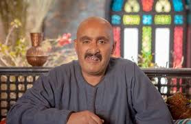 من عائلة فنية فوالده صلاح السقا وجده عبده السروجي المغني. Ù†Ø§Ø¯ÙŠ ØªØ´ÙŠÙ„Ø³ÙŠ ÙŠØªÙØ§Ø¹Ù„ Ù…Ø¹ Ù…Ø³Ù„Ø³Ù„ Ù†Ø³Ù„ Ø§Ù„Ø£ØºØ±Ø§Ø¨ Ø¨ØµÙˆØ±Ø© Ù…ÙØ§Ø¬Ø¦Ø© Ù†ÙŠÙˆÙ„ÙŠ