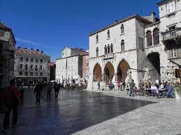 Misafirler, split (spu) havalimanından luxury apartment pjaca split in the center of split dairesine arabayla 20 dakikada ulaşabilirler. Pjaca Split 2021 All You Need To Know Before You Go Tours Tickets With Photos Tripadvisor