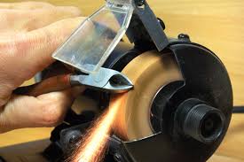 The wen 4276 bench grinder is an amazing bang for your buck as it's a very affordable bench grinder for diy woodworking. The Many Uses For A Bench Grinder In Woodworking Diy Jobs