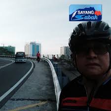 Not just eating Chunk & Dunk, now you can wear it too 🥹👕 First shirt  merch, dropping soon! Only 100 units available 🥹 DM @chunkanddunk_ now to  pre-order! First come, first serve 🫶🏻